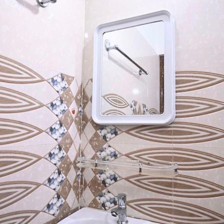 Oyo Flagship Hotel New Moon Inn بوري المظهر الخارجي الصورة