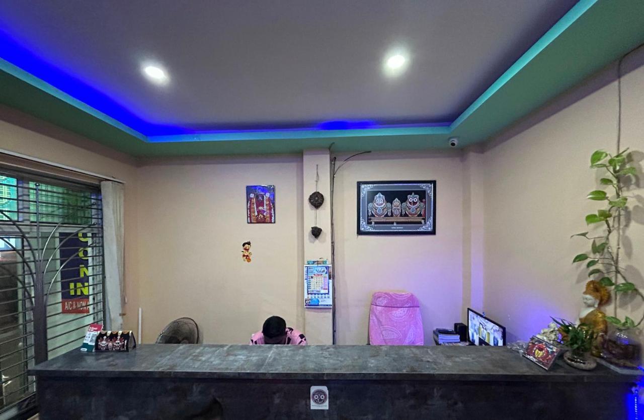 Oyo Flagship Hotel New Moon Inn بوري المظهر الخارجي الصورة